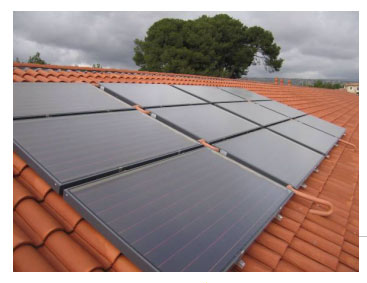 Panneau solaire thermique pour l’eau chaude d’une cuisine centrale